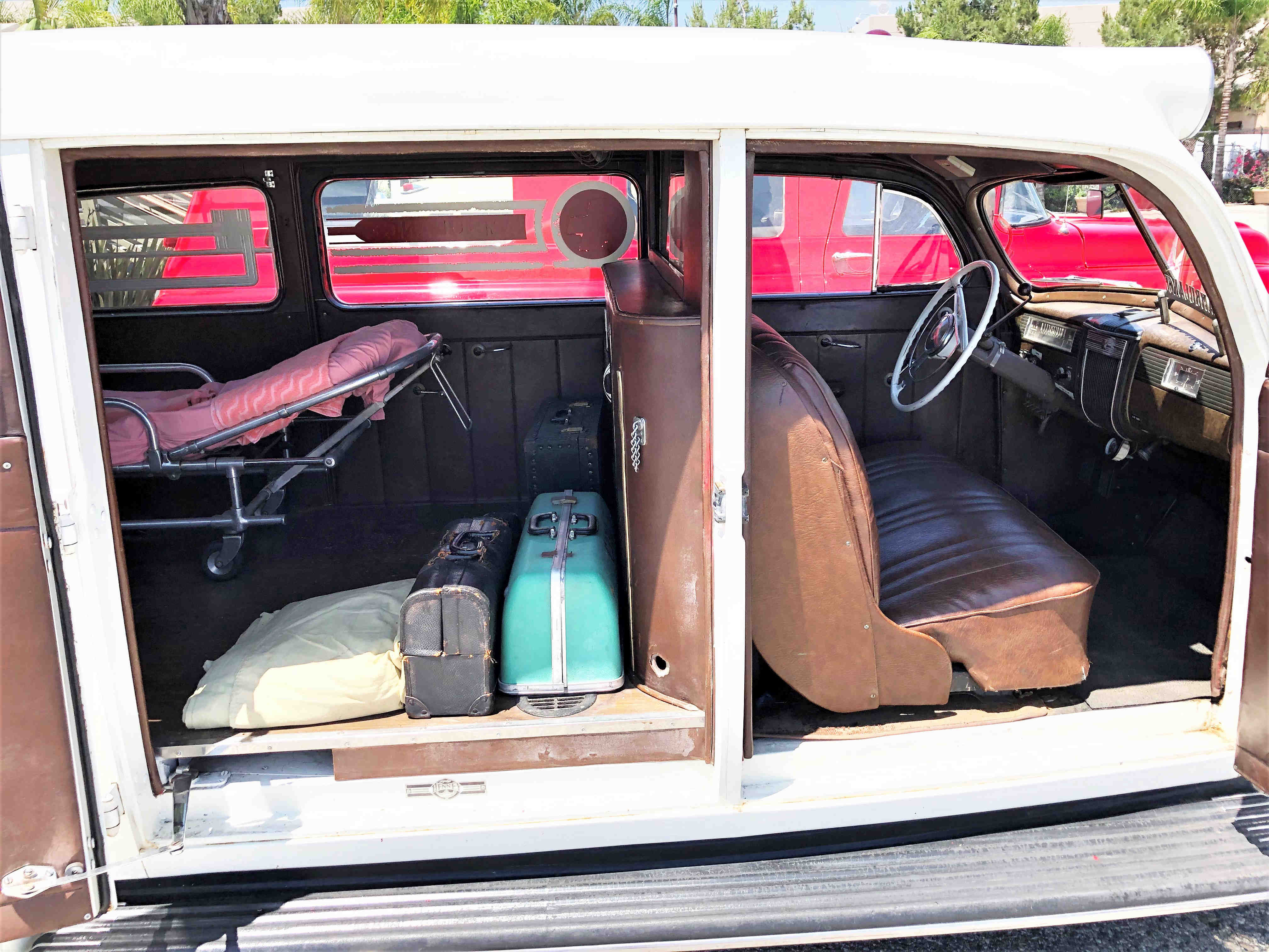 Packard Henney Ambulance 1941 Rouge – Matrix 1/43 En Résine (MX41601-052)